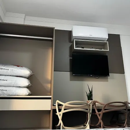 Residencial Bernardo Apartment Bombinhas Exterior photo