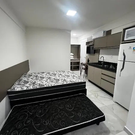 Residencial Bernardo Apartment Bombinhas Exterior photo