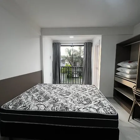 Residencial Bernardo Apartment Bombinhas Exterior photo